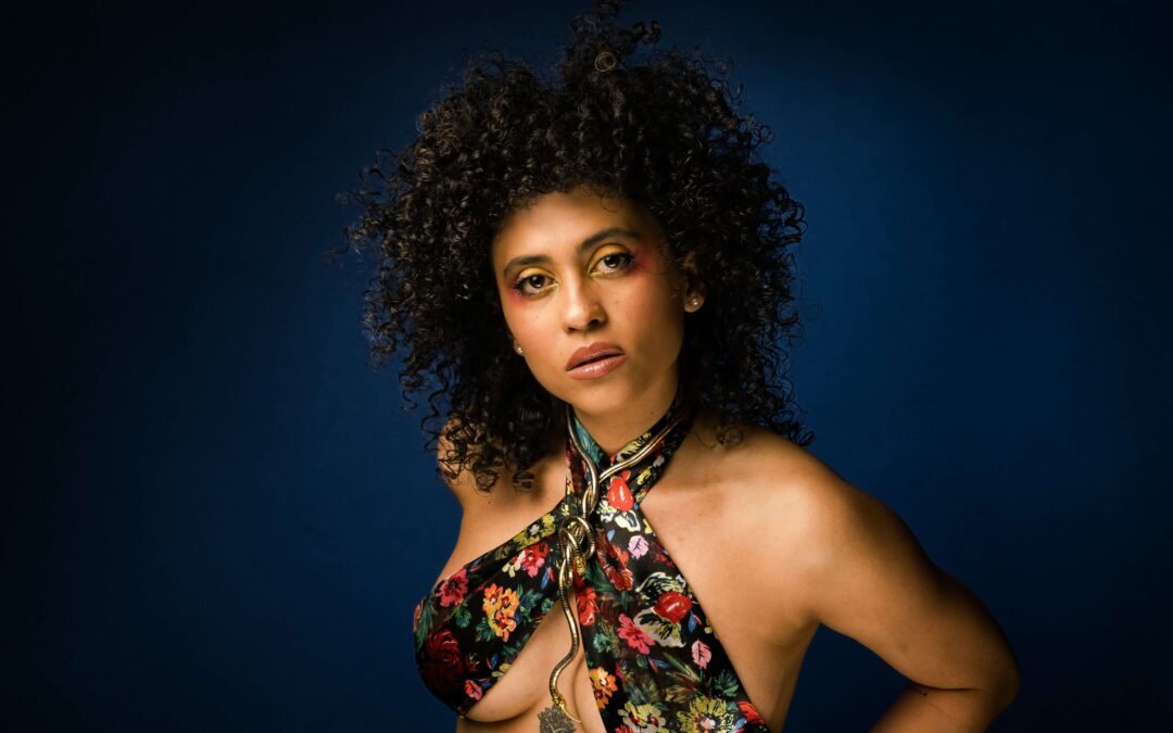 Inside the Soulful Sounds of Alea: Exploring Biculturalism, Colombian Roots, and Musical Evolution